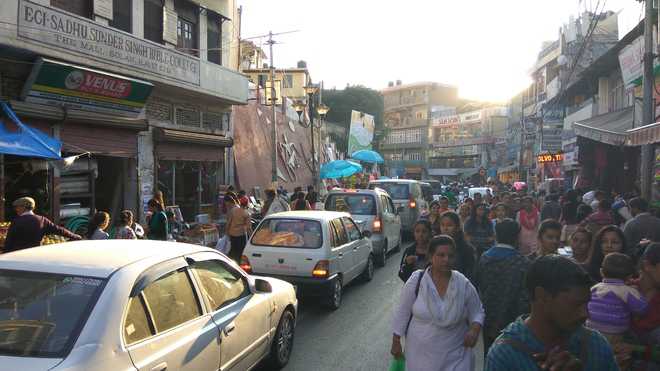 Traffic congestion puts off Diwali shoppers
