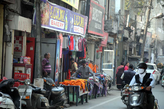 Encroachments by shopkeepers irk residents