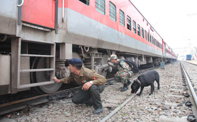 Bomb scare at Jalandhar Cantt rly station : The Tribune India