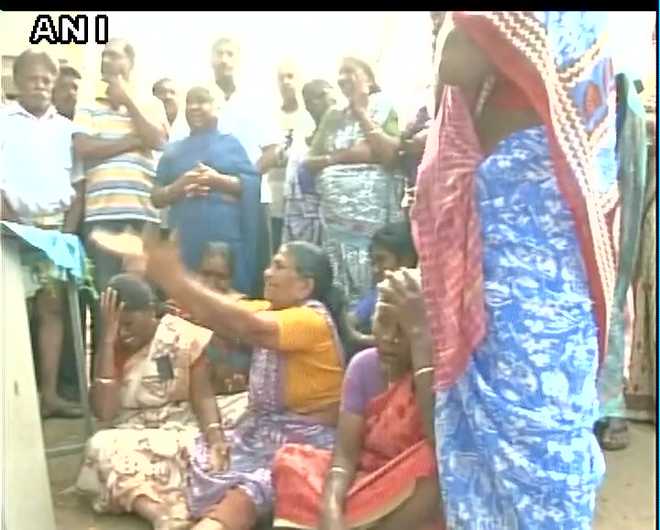 Chennai comes to grinding halt following Jayalalithaa’s demise