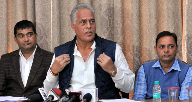 Dalal ups ante, wants Abhimanyu sacked