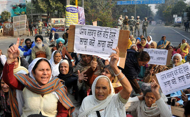 1984 riot victims lift blockade : The Tribune India