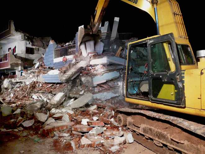 4 killed as multi-storey building collapses in Hyderabad