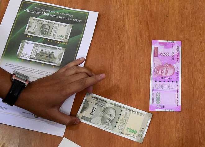 Government decides to print plastic currency notes