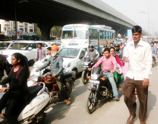 Gita shobha yatra halts traffic in Panipat