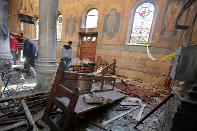 22 killed in bomb blast at cathedral in Egypt