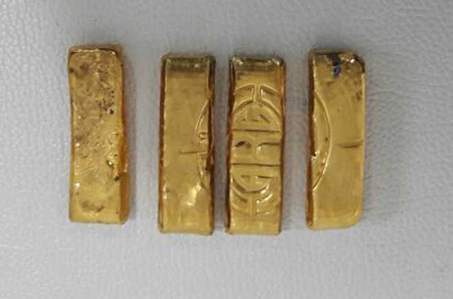 16 kg gold biscuits recovered from baby diapers at Delhi airport