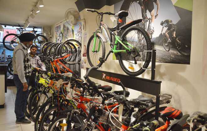 District sale cycle store