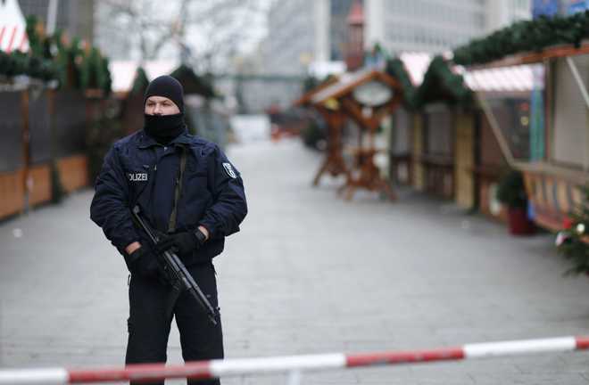 German police hunt Tunisian man over Berlin attack: Media reports