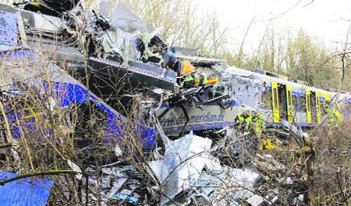 Train crash in Germany kills nine, injures 150