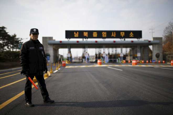 South Korea shuts down joint industrial park with North