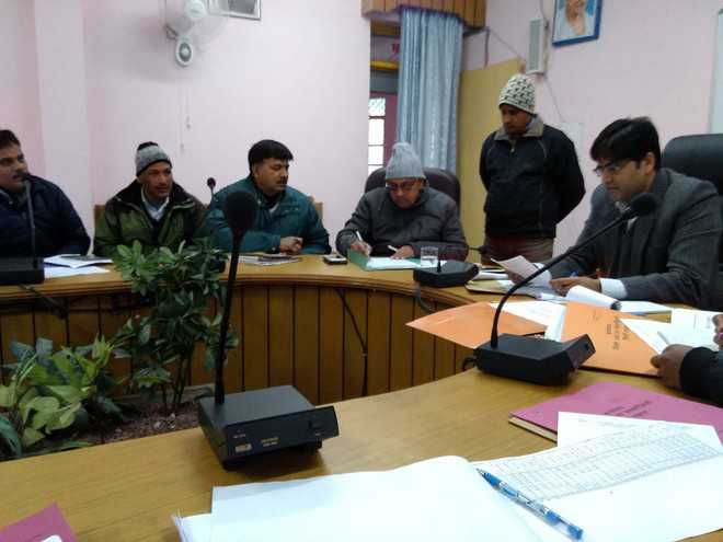 Tehri CDO directs officials to utilise allocated funds