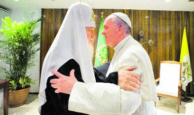 After 1,000-year split, Pope and Russian Patriarch embrace in Cuba