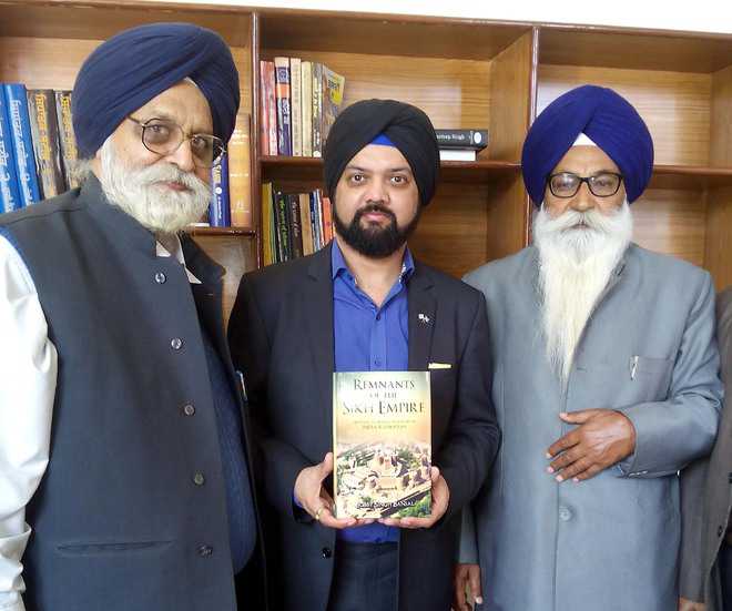 Sikh heritage sites in India, Pak facing ruin, says scholar