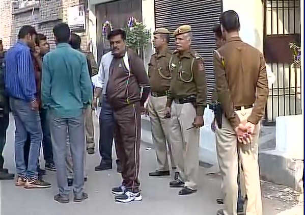 Cashier, guard shot dead at Delhi’s Badarpur toll plaza