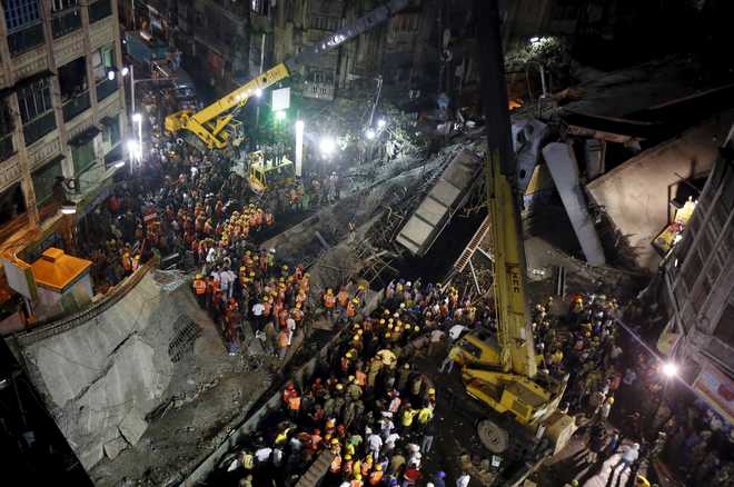Flyover collapse: 5 IVRCL officials detained; TMC, BJP engage in war of words