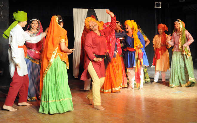 Gujarati folk dance staged on Day 3 of theatre fest : The Tribune India