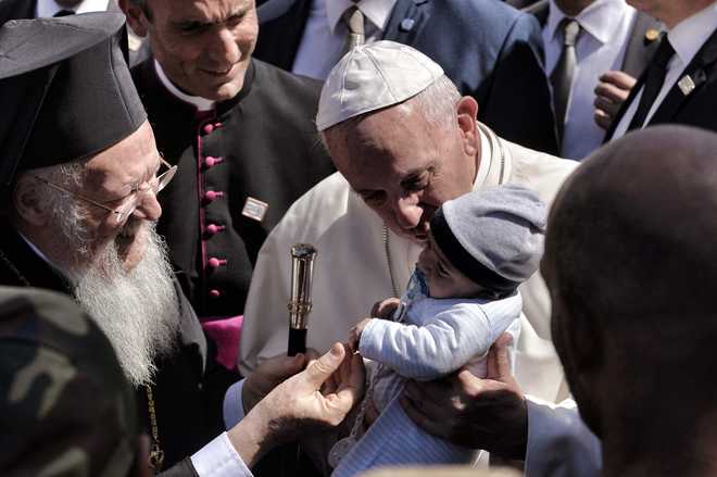 Pope, on landmark Lesbos visit, ‘wants to take back refugees’