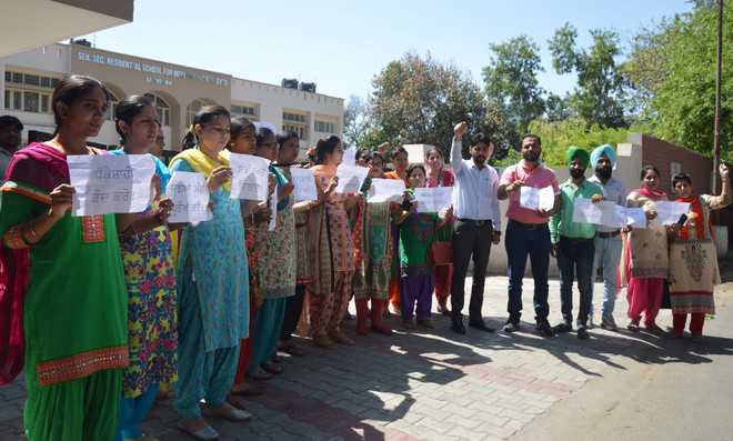 Meritorious school teachers’ protest on : The Tribune India