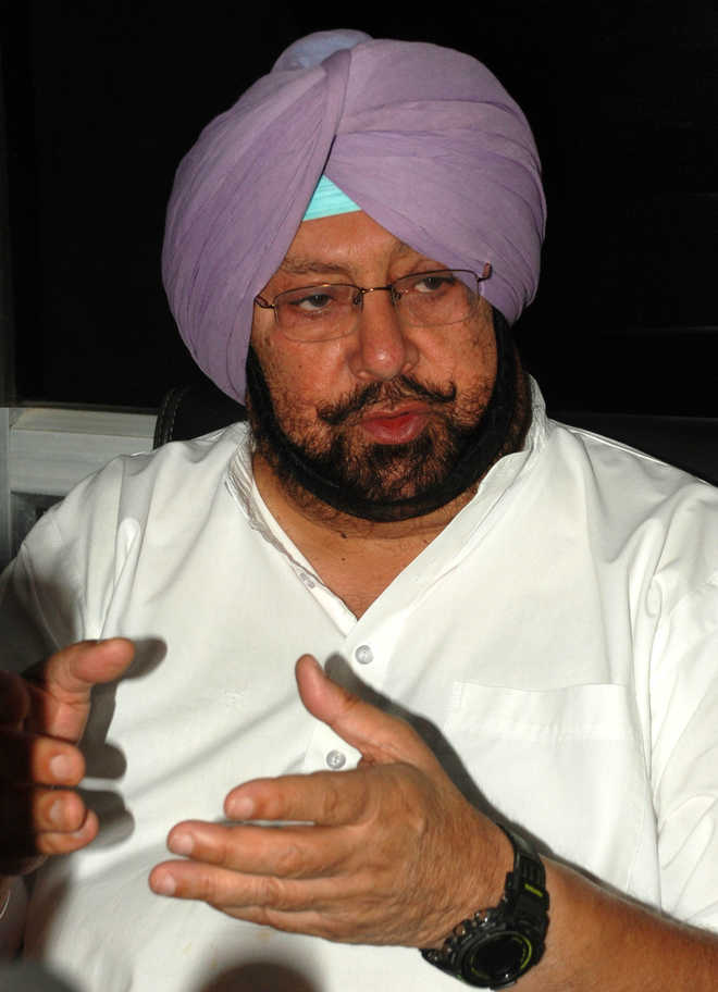 Shoes hurled at Capt Amarinder in California