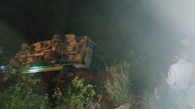 12 dead, 39 injured as bus falls into gorge in Himachal