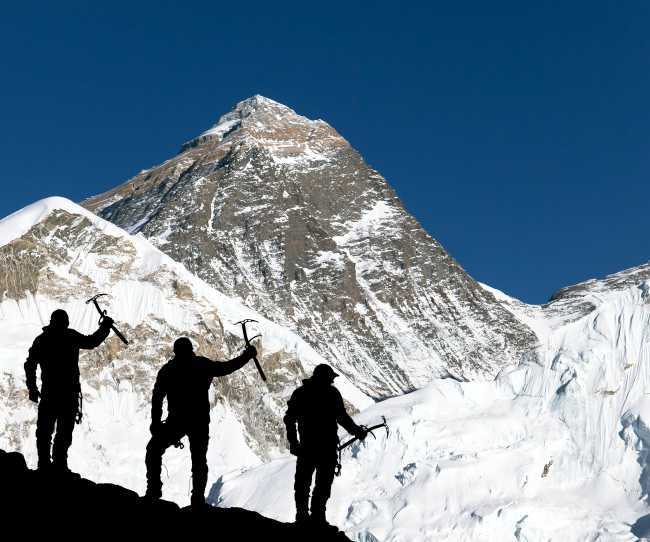 Why is climbing Mount Everest so dangerous? - The Hindu