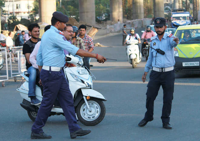 Only one breathalyser to check drunk driving in Jammu : The Tribune India