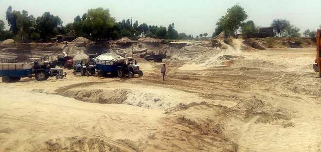 AAP starts drive against illegal sand mining in Fazilka