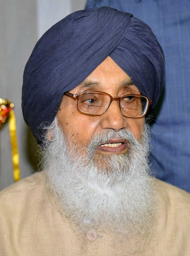 Golden Temple priest denies ‘siropa’ to Badal : The Tribune India