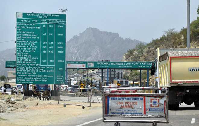 Union ministry &lsquo;exposes&rsquo; MP&rsquo;s claims on toll exemption - The Tribune