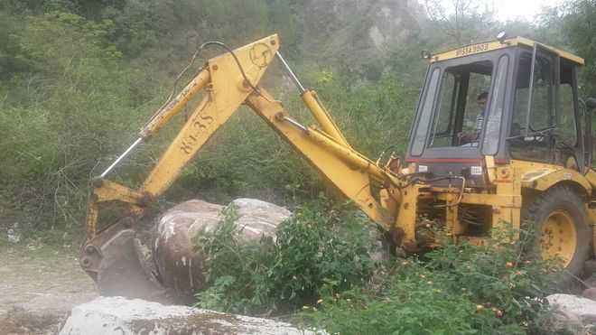 Roads used for illegal mining dismantled near Nagri