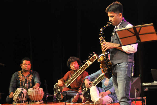Jugalbandi of classical music-jazz at Tagore Theatre