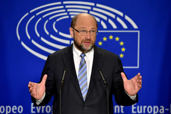 European Parliament urges Britain to begin EU exit on Tuesday