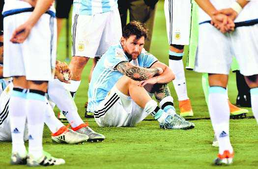 Argentina lose Messi along with Copa final