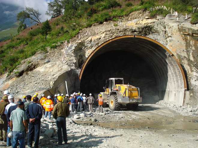 Slow-paced work on Rohtang tunnel worries state