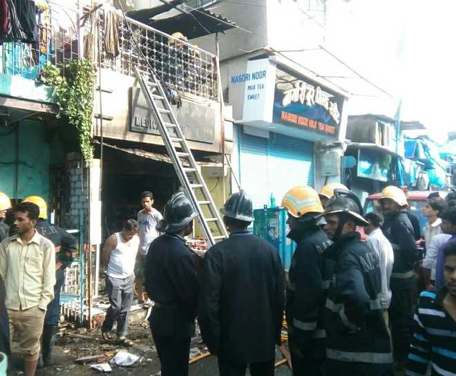 5 children among 9 dead in Mumbai store fire