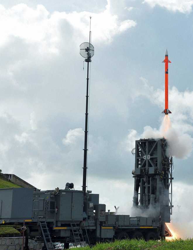 India test-fires surface-to-air missile for second day