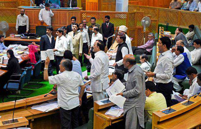 Political fight erupts over amended panchayat Bill