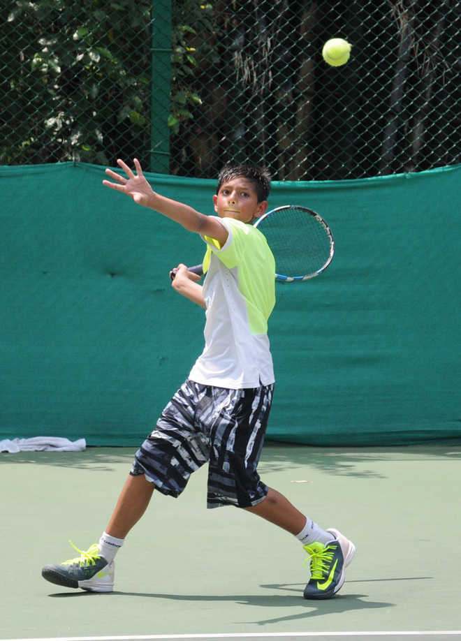 Divesh, Bhavya move into next round : The Tribune India