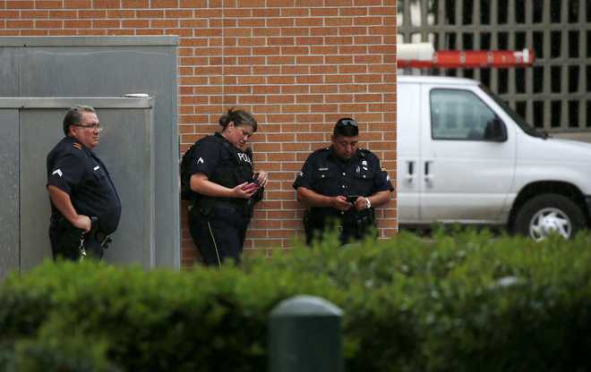 Dallas police headquarters on security alert after threat