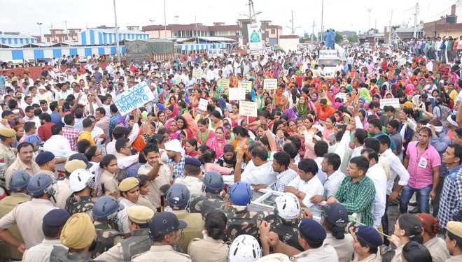 JBT teachers protest delay in appointment