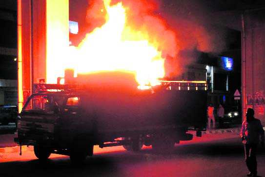 Catering items on mini-truck catch fire in Zirakpur