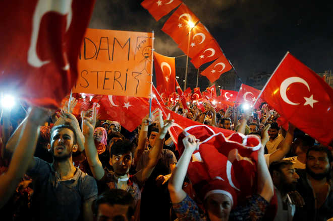 Germany tells Turkey return of death penalty would end EU accession talks