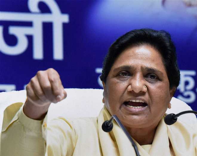 Mayawati accuses BJP of preventing Dayashankar's arrest