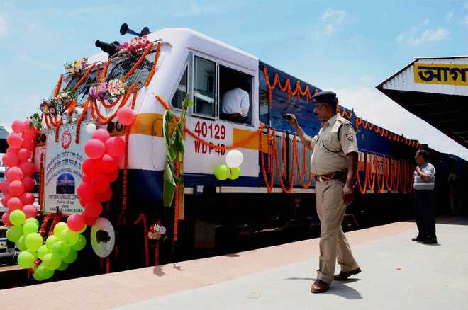 Tripura on broad gauge railway map; link to Bangladesh laid