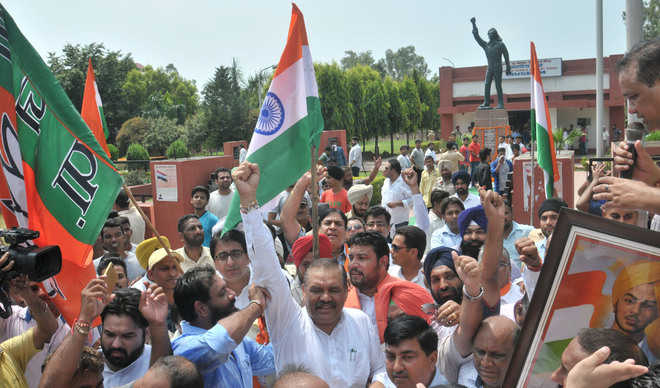 Sampla leads Tiranga Yatra : The Tribune India