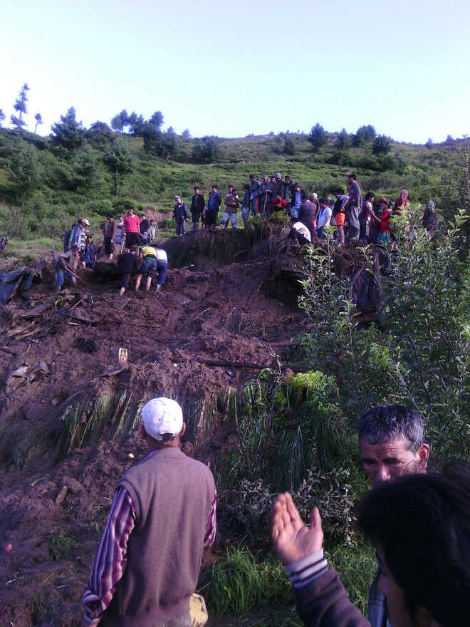 Five of family die in Rampur cloudburst