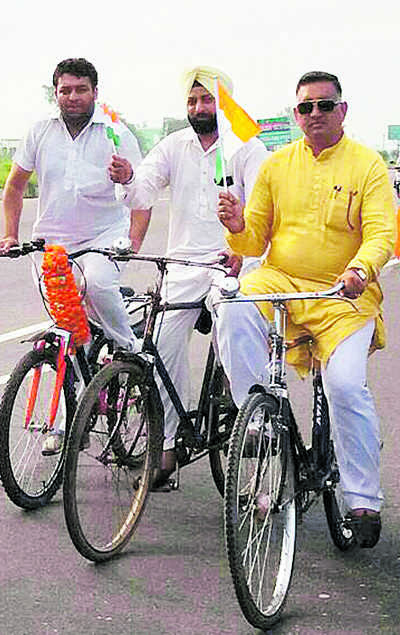 MLA pedals 110 km to reach Assembly