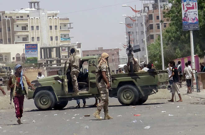60 killed in Yemen, IS claims responsibility