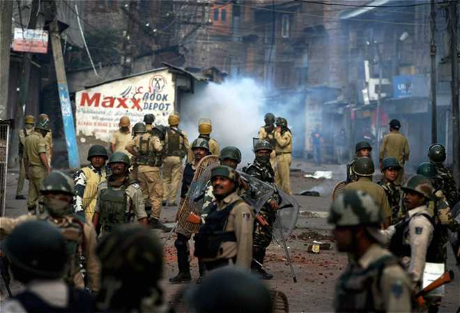 Clashes reported in parts of Srinagar, elsewhere in Valley